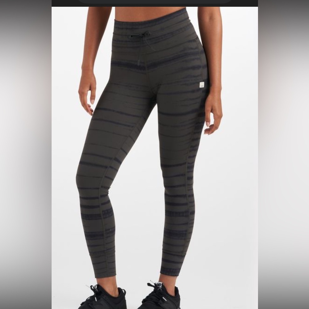 Vuori Daily Legging | Dark Oregano Shibori Stripe, small, sold out, orig $89